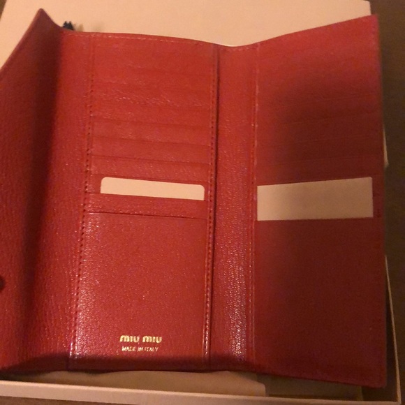 SOLD！authentic miumiu wallet - Picture 2 of 7
